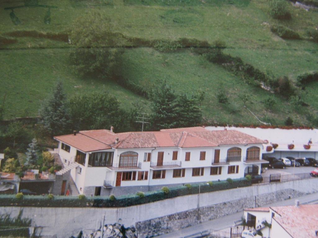 Adrara San Rocco B&B Il Santo Pellegrino المظهر الخارجي الصورة
